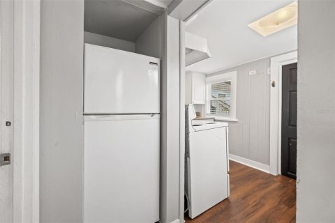 Propiedad comercial en venta en Saint Petersburg, Florida, 5 dormitorios, 194.54 m2 № 1916415 - foto 14