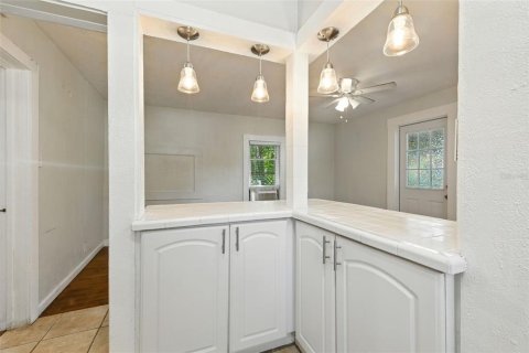 Propiedad comercial en venta en Saint Petersburg, Florida, 5 dormitorios, 194.54 m2 № 1916415 - foto 5