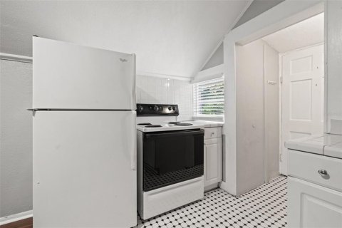 Propiedad comercial en venta en Saint Petersburg, Florida, 5 dormitorios, 194.54 m2 № 1916415 - foto 27