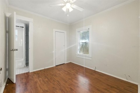 Propiedad comercial en venta en Saint Petersburg, Florida, 5 dormitorios, 194.54 m2 № 1916415 - foto 10