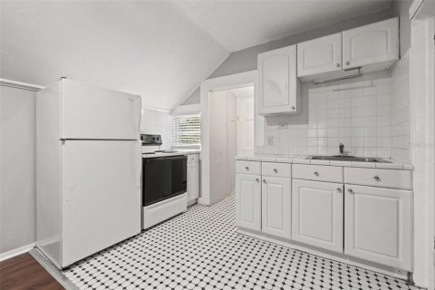 Propiedad comercial en venta en Saint Petersburg, Florida, 5 dormitorios, 194.54 m2 № 1916415 - foto 25
