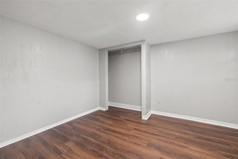 Propiedad comercial en venta en Saint Petersburg, Florida, 5 dormitorios, 194.54 m2 № 1916415 - foto 22