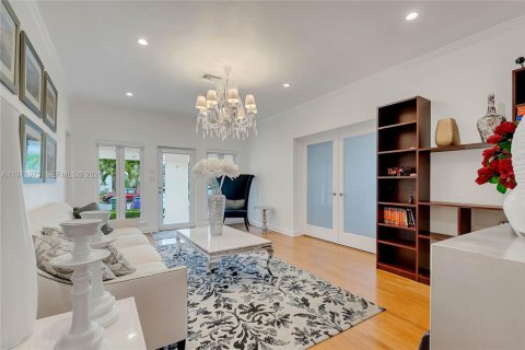 Villa ou maison à louer à Miami, Floride: 3 chambres, 215.63 m2 № 2042270 - photo 4