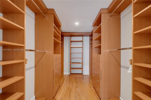 Villa ou maison à louer à Miami, Floride: 3 chambres, 215.63 m2 № 2042270 - photo 15