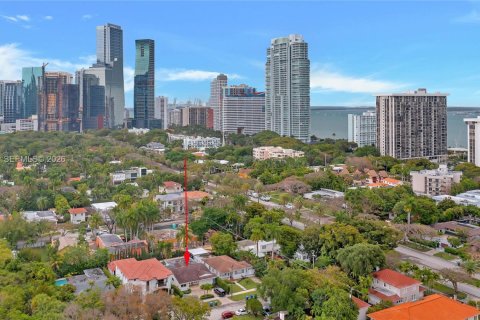Villa ou maison à louer à Miami, Floride: 3 chambres, 215.63 m2 № 2042270 - photo 28