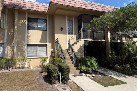 Condominio en Weston, Florida, 2 dormitorios № 2033667