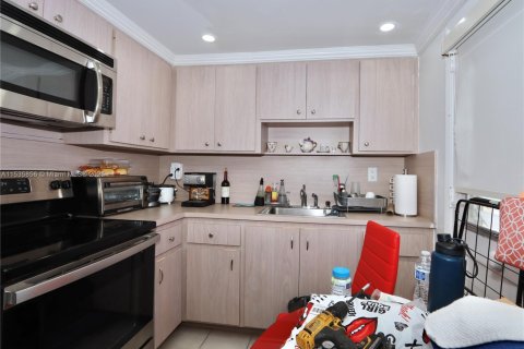 Condominio en venta en Aventura, Florida, 1 dormitorio, 71.35 m2 № 1024024 - foto 7