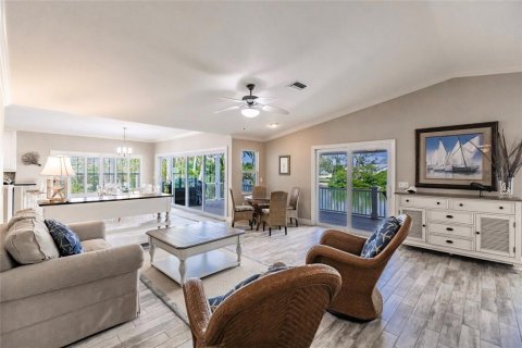 Casa en venta en Anna Maria, Florida, 3 dormitorios, 238.94 m2 № 1591325 - foto 13