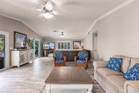 Casa en venta en Anna Maria, Florida, 3 dormitorios, 238.94 m2 № 1591325 - foto 8