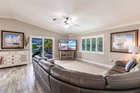 Casa en venta en Anna Maria, Florida, 3 dormitorios, 238.94 m2 № 1591325 - foto 10