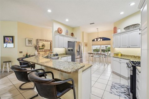 Casa en venta en The Villages, Florida, 3 dormitorios, 179.02 m2 № 1835183 - foto 14