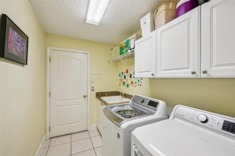 Casa en venta en The Villages, Florida, 3 dormitorios, 179.02 m2 № 1835183 - foto 29