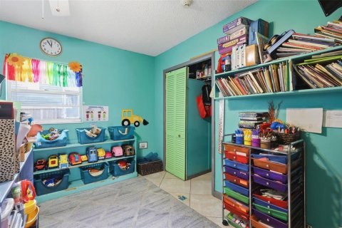 House in Bunnell, Florida 4 bedrooms, 202.53 sq.m. № 2122744 - photo 14