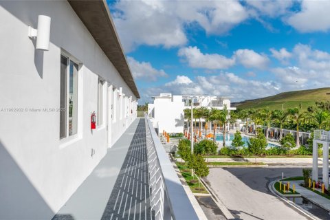 Copropriété à louer à Doral, Floride: 3 chambres, 102.38 m2 № 2015286 - photo 5