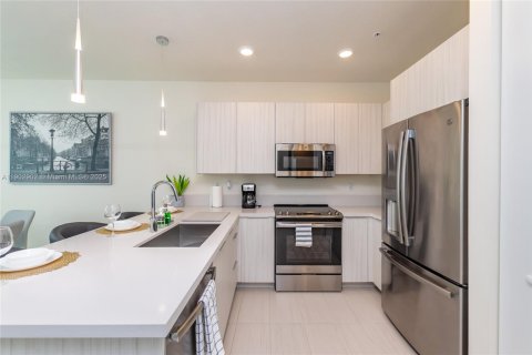 Copropriété à louer à Doral, Floride: 3 chambres, 102.38 m2 № 2015286 - photo 16