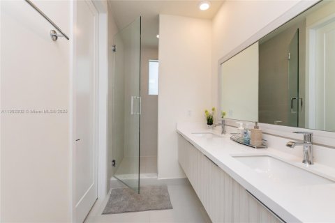 Copropriété à louer à Doral, Floride: 3 chambres, 102.38 m2 № 2015286 - photo 7