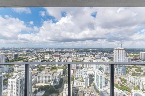 Condo in Miami, Florida, 3 bedrooms  № 2020559 - photo 27