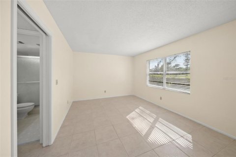 Copropriété à louer à Sarasota, Floride: 2 chambres, 103.86 m2 № 2431146 - photo 16