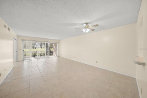 Copropriété à louer à Sarasota, Floride: 2 chambres, 103.86 m2 № 2431146 - photo 10