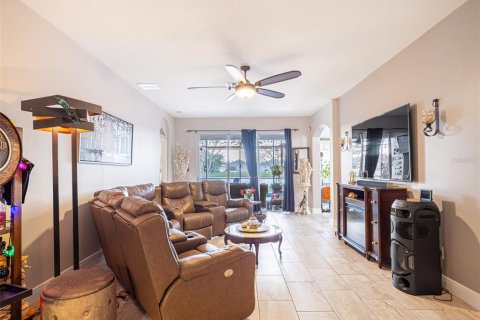 Casa en venta en Orlando, Florida, 3 dormitorios, 159.51 m2 № 2214881 - foto 3
