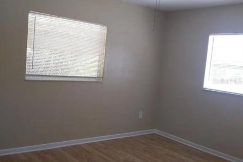 Commercial property in Largo, Florida 3 bedrooms, 163.23 sq.m. № 2234333 - photo 25