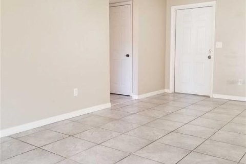 Commercial property in Largo, Florida 3 bedrooms, 163.23 sq.m. № 2234333 - photo 6