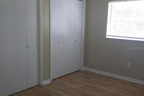 Commercial property in Largo, Florida 3 bedrooms, 163.23 sq.m. № 2234333 - photo 21