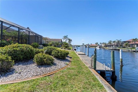 Villa ou maison à vendre à Punta Gorda, Floride: 3 chambres, 221.11 m2 № 1569865 - photo 6