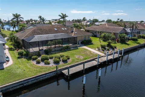Villa ou maison à vendre à Punta Gorda, Floride: 3 chambres, 221.11 m2 № 1569865 - photo 11