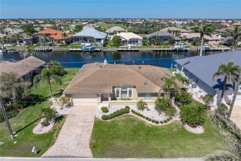 Villa ou maison à vendre à Punta Gorda, Floride: 3 chambres, 221.11 m2 № 1569865 - photo 13