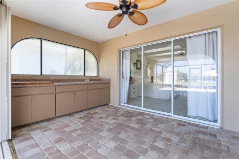 Villa ou maison à vendre à Punta Gorda, Floride: 3 chambres, 221.11 m2 № 1569865 - photo 10