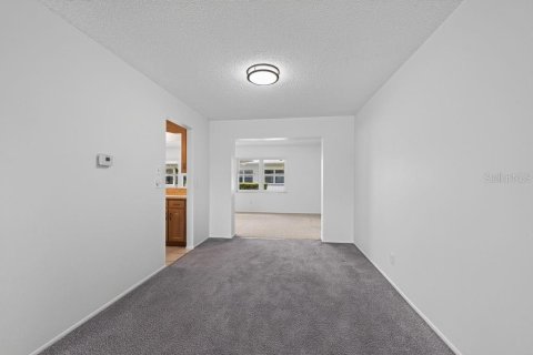 Villa ou maison à vendre à Pinellas Park, Floride: 2 chambres, 146.41 m2 № 2347107 - photo 10