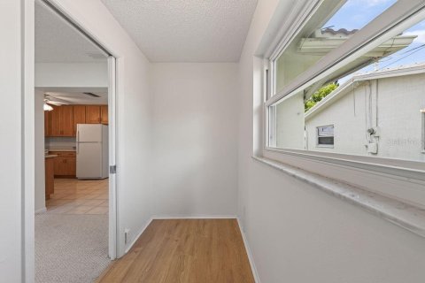 Villa ou maison à vendre à Pinellas Park, Floride: 2 chambres, 146.41 m2 № 2347107 - photo 21