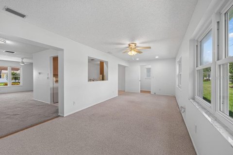 Villa ou maison à vendre à Pinellas Park, Floride: 2 chambres, 146.41 m2 № 2347107 - photo 14