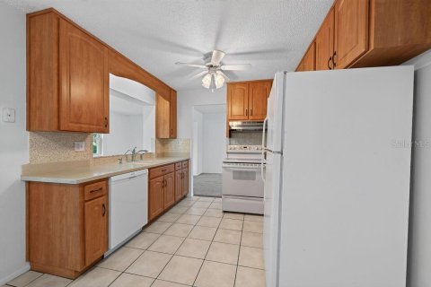 Villa ou maison à vendre à Pinellas Park, Floride: 2 chambres, 146.41 m2 № 2347107 - photo 26