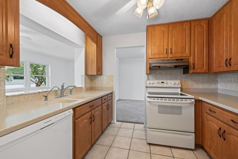 Villa ou maison à vendre à Pinellas Park, Floride: 2 chambres, 146.41 m2 № 2347107 - photo 28