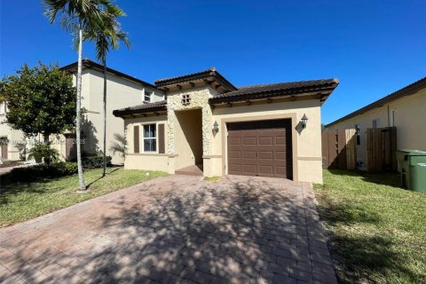 House in Homestead, Florida 4 bedrooms, 130.06 sq.m. № 1688835 - photo 2