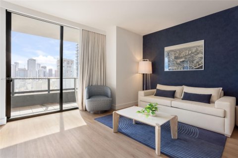 Condominio en alquiler en Miami, Florida, 1 dormitorio, 58.06 m2 № 1875457 - foto 2