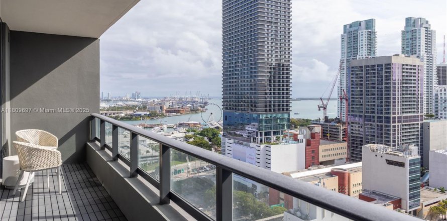 Condo à Miami, Floride, 1 chambre № 1875457