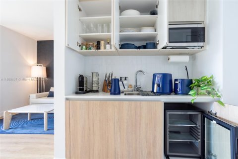Condominio en alquiler en Miami, Florida, 1 dormitorio, 58.06 m2 № 1875457 - foto 5