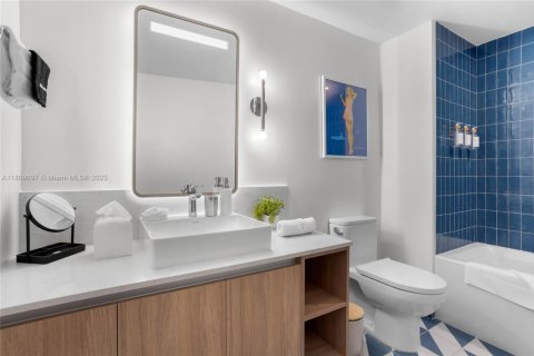 Condominio en alquiler en Miami, Florida, 1 dormitorio, 58.06 m2 № 1875457 - foto 13