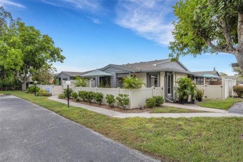 Villa ou maison à vendre à Bradenton, Floride: 2 chambres, 110.74 m2 № 1914565 - photo 2