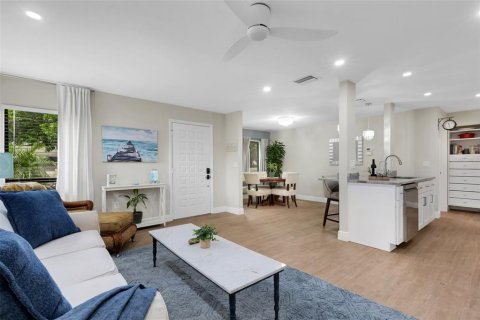 Villa ou maison à vendre à Bradenton, Floride: 2 chambres, 110.74 m2 № 1914565 - photo 9