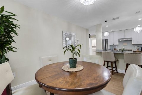 Villa ou maison à vendre à Bradenton, Floride: 2 chambres, 110.74 m2 № 1914565 - photo 14
