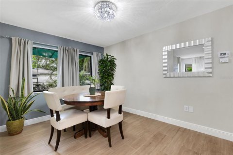 Villa ou maison à vendre à Bradenton, Floride: 2 chambres, 110.74 m2 № 1914565 - photo 12