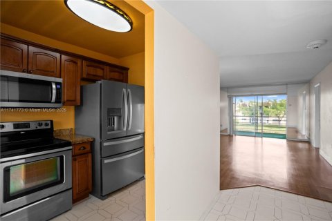 Купить кондоминиум в Санрайз, Флорида 2 спальни, 78.97м2, № 1700284 - фото 30