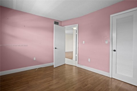 Купить кондоминиум в Санрайз, Флорида 2 спальни, 78.97м2, № 1700284 - фото 11