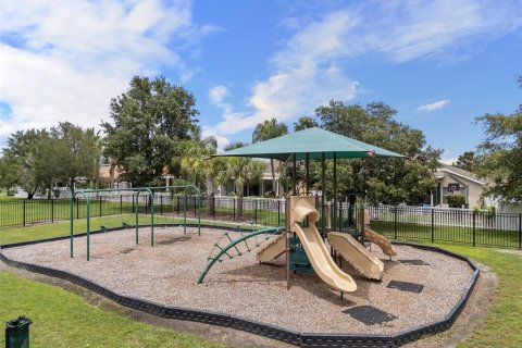 Casa en venta en Brooksville, Florida, 3 dormitorios, 183.76 m2 № 1795228 - foto 25