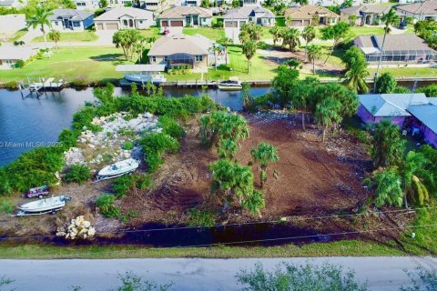 Terreno en Punta Gorda, Florida № 1978937