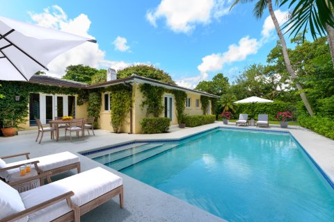 Casa en venta en Palm Beach, Florida, 4 dormitorios, 267.28 m2 № 479489 - foto 1